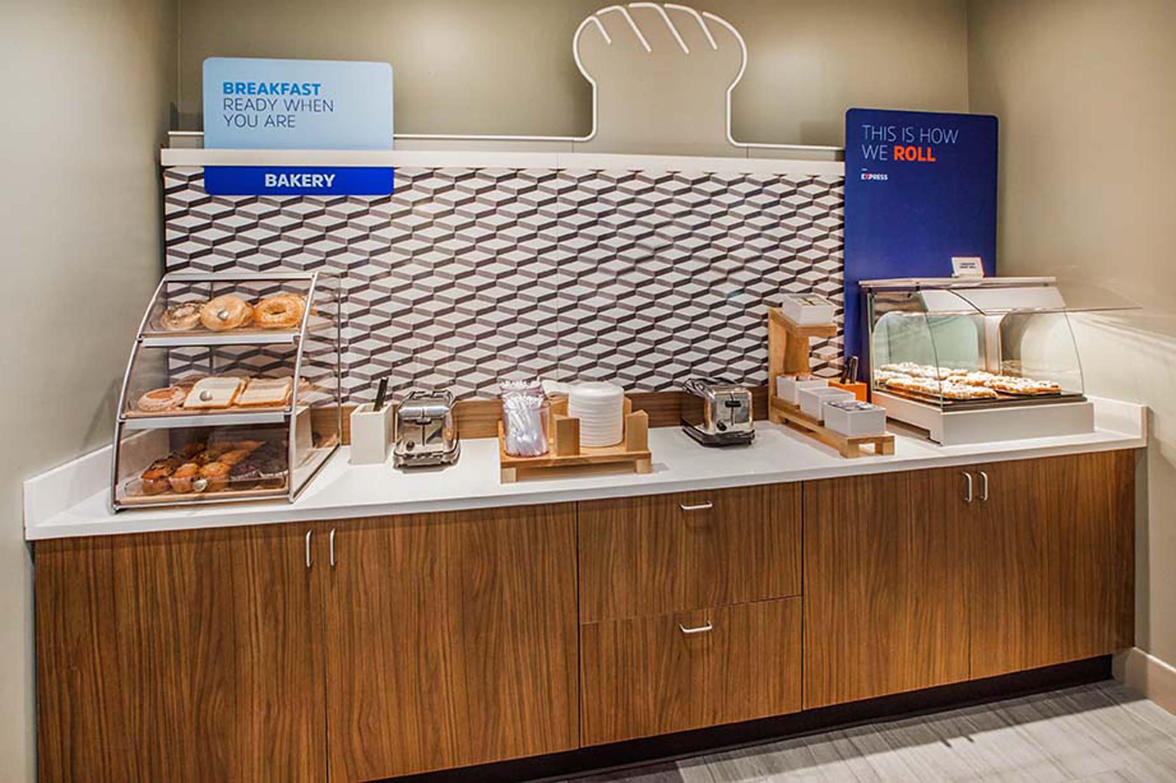 Holiday Inn Express Atmore By Ihg Екстериор снимка